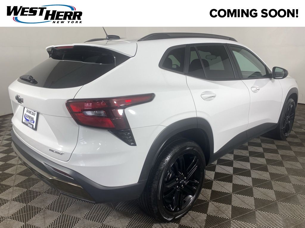 Used 2024 White Chevrolet ACTIV image 19