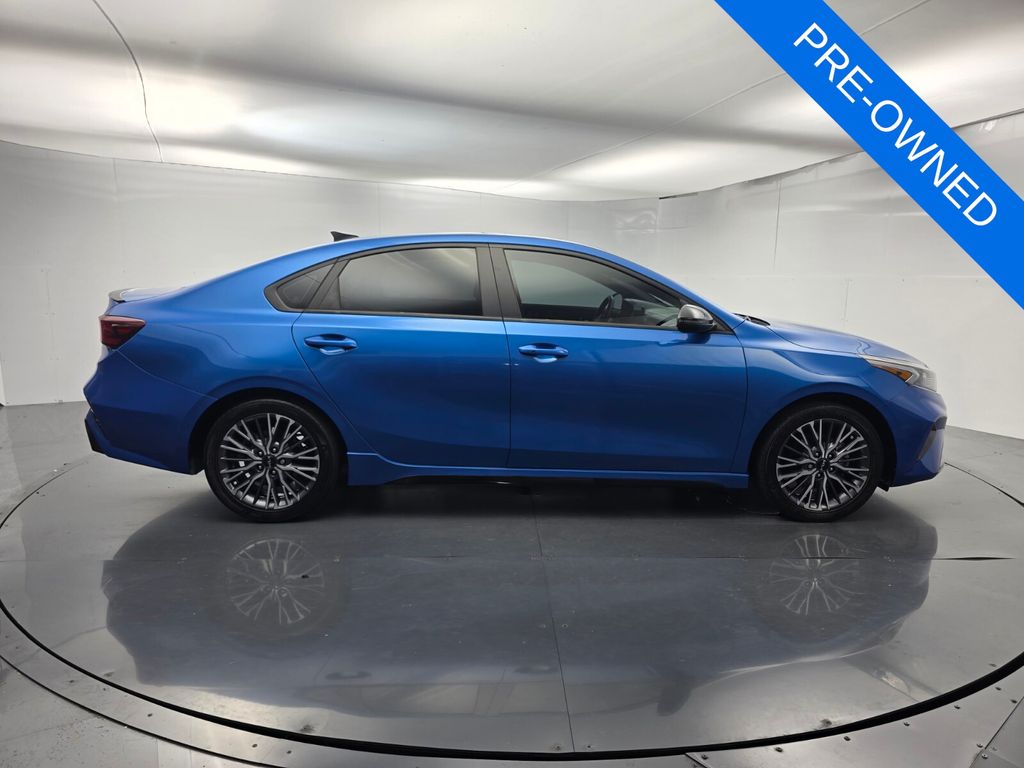 Used 2023 Blue Kia GT-Line image 3