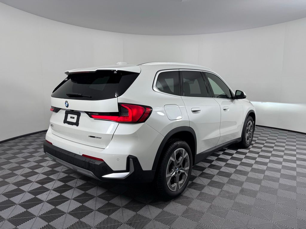 2023 BMW X1 xDrive28i 5