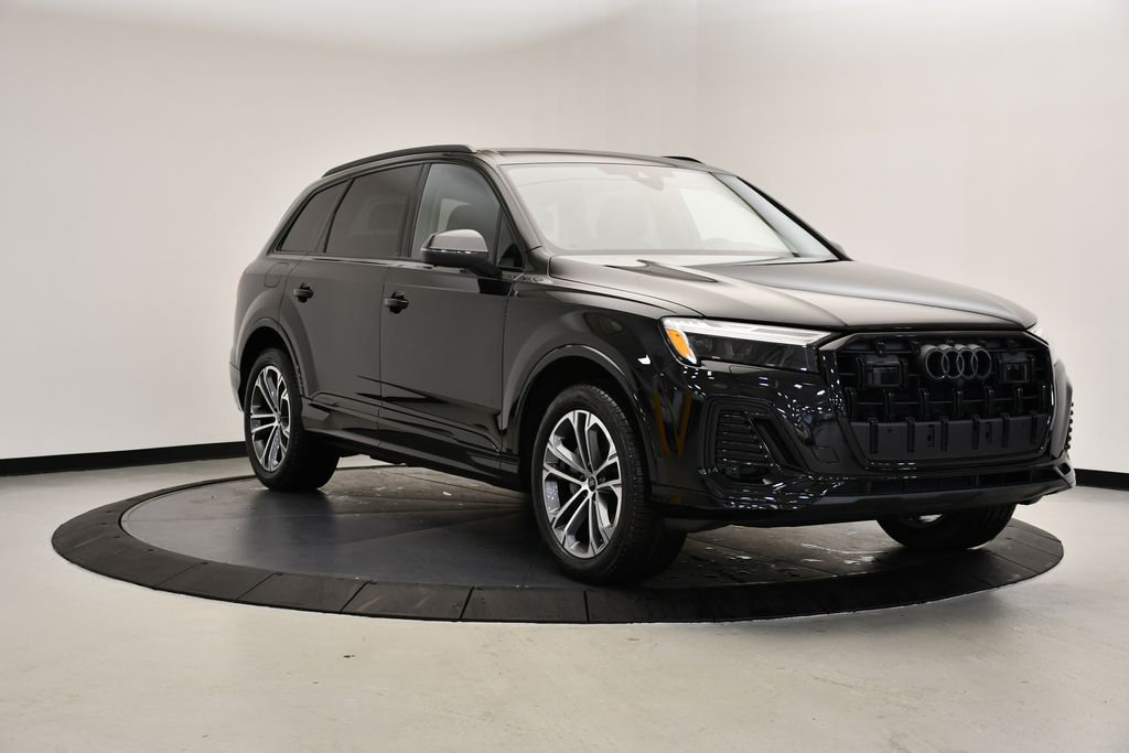 2025 Audi Q7  7