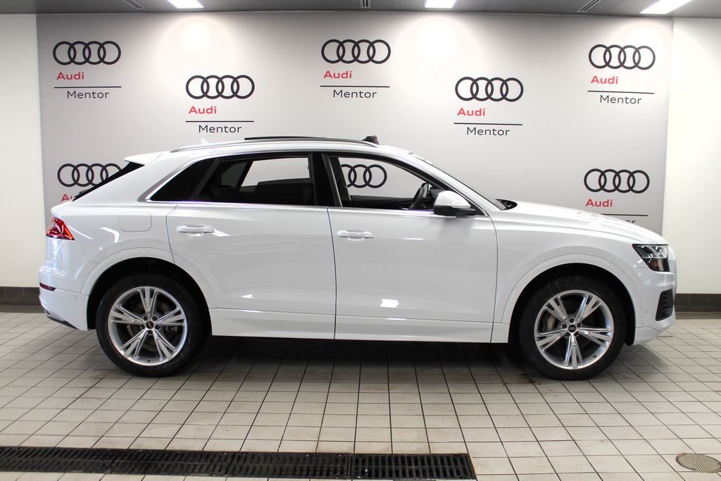 Thumbnail: 2023 Audi Q8 - 7