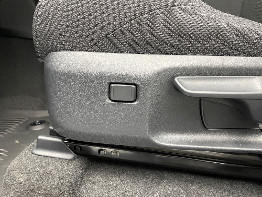 Thumbnail: 2025 Toyota 4Runner - 14