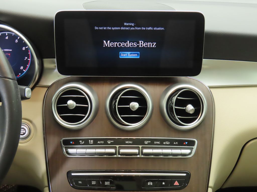2022 Mercedes-Benz GLC 300 14