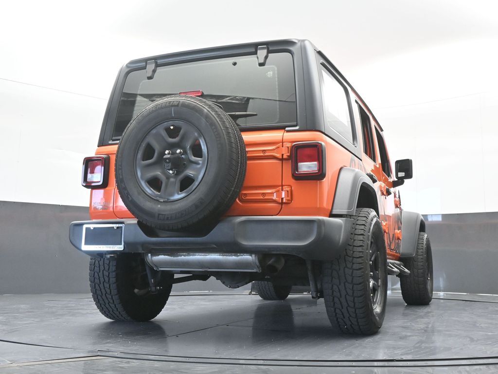 Used 2018 Punkn Metallic Clearcoat Jeep Unlimited Sport image 56