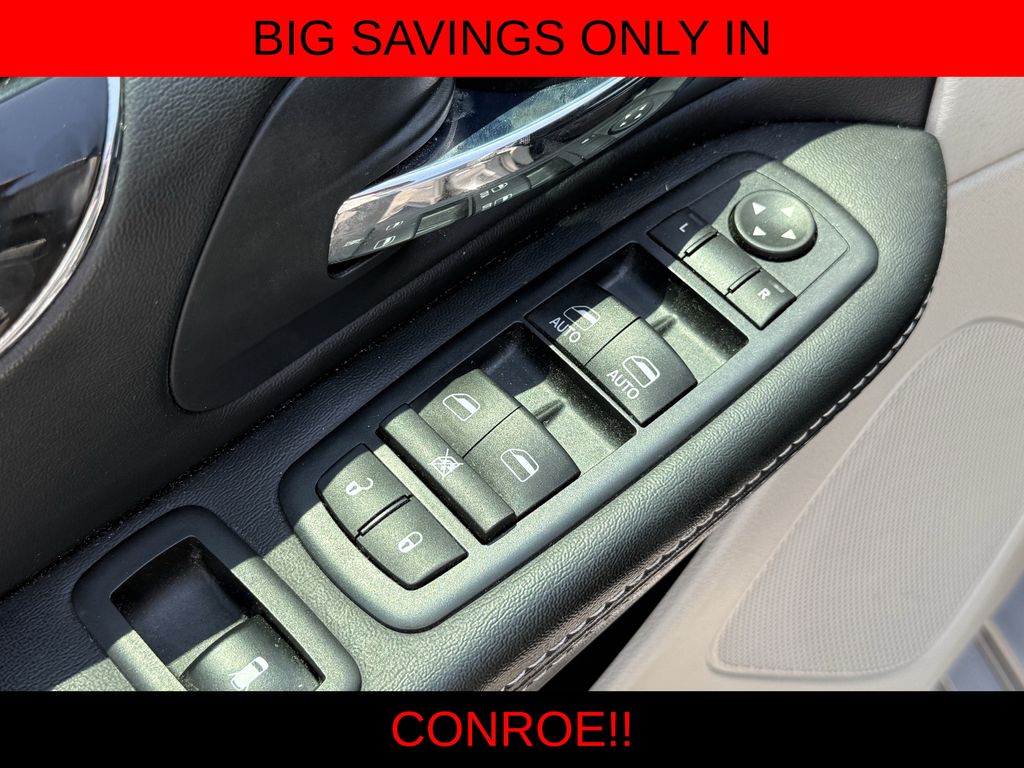 2016 Dodge Grand Caravan SXT - 11