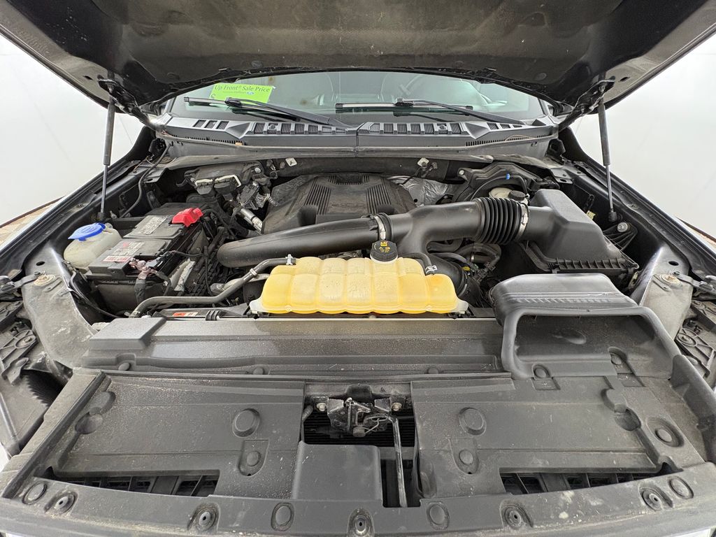 Certified Used 2018 Gray Ford XLT image 31