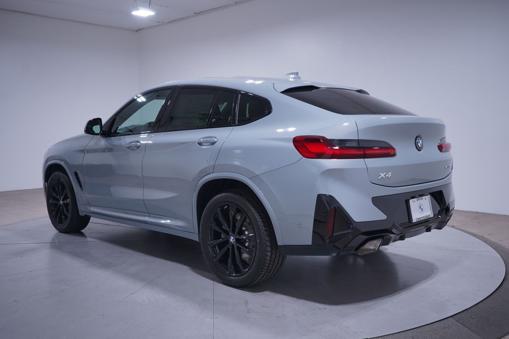 2025 BMW X4 xDrive30i 3