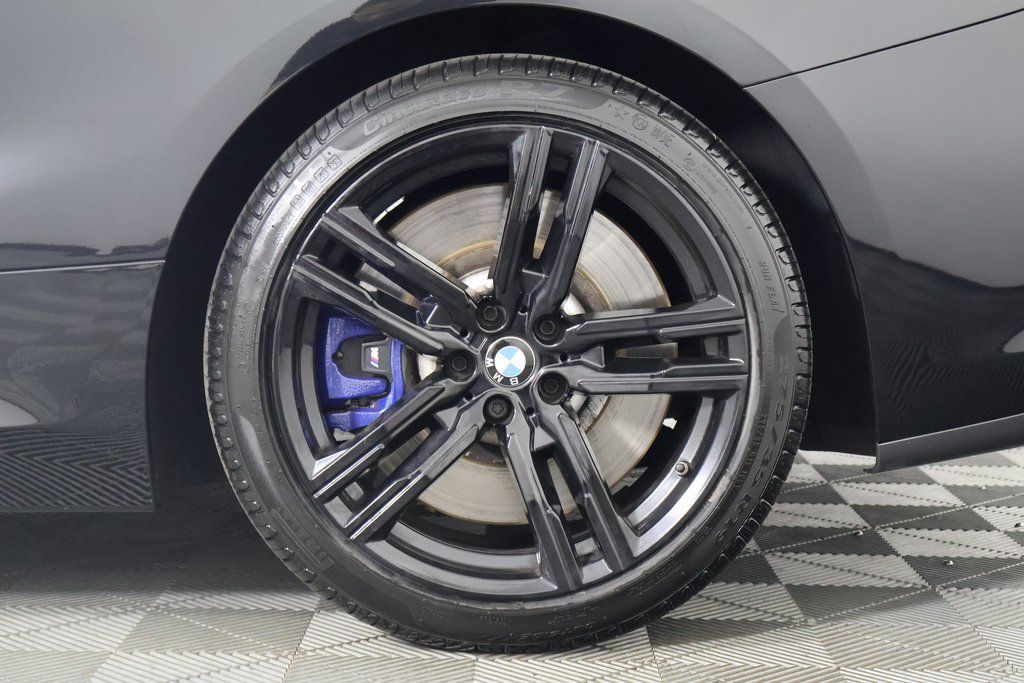 Thumbnail: 2022 BMW 8 Series - 17