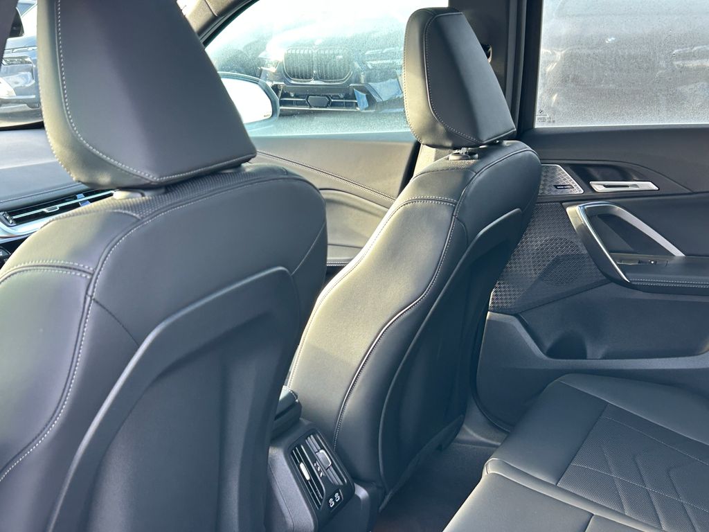 Thumbnail: 2025 BMW X1 - 31