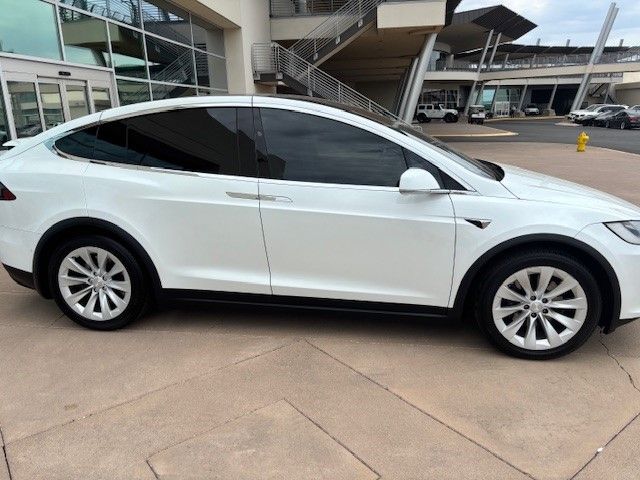 Thumbnail: 2019 Tesla Model X - 5