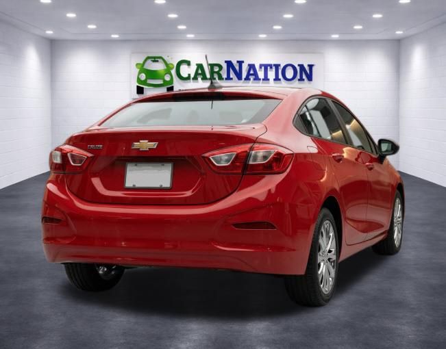 Photo 4 of 2018 Chevrolet Cruze LS Auto