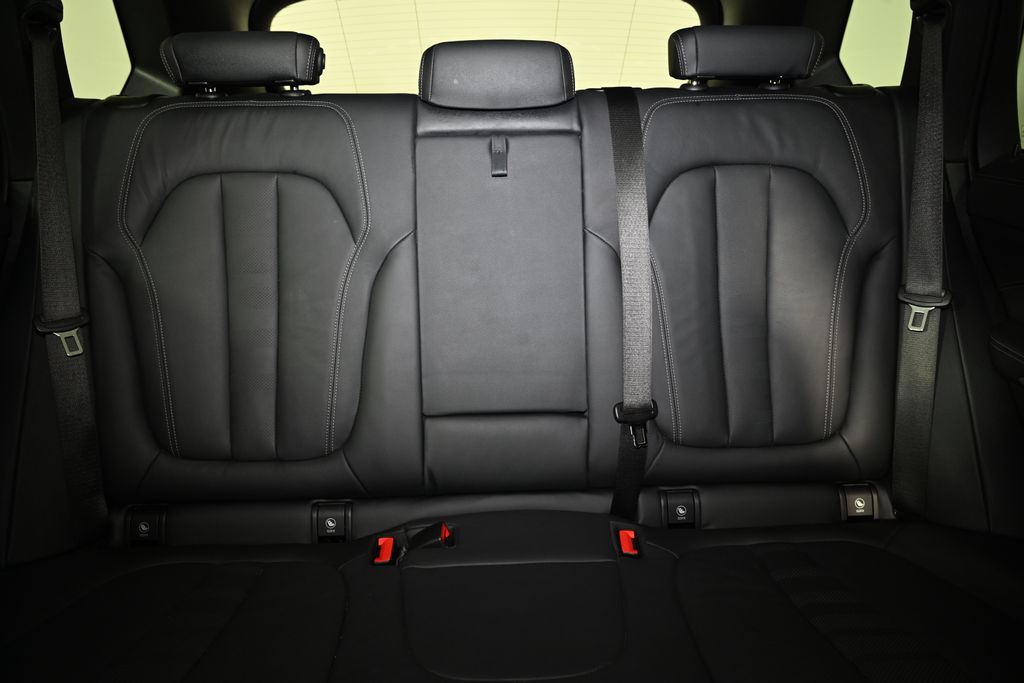 Thumbnail: 2022 BMW X5 - 25