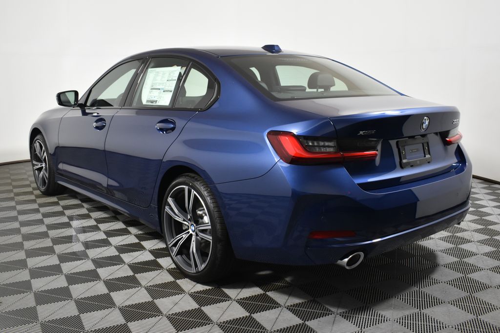 2023 BMW 3 Series 330i xDrive 5