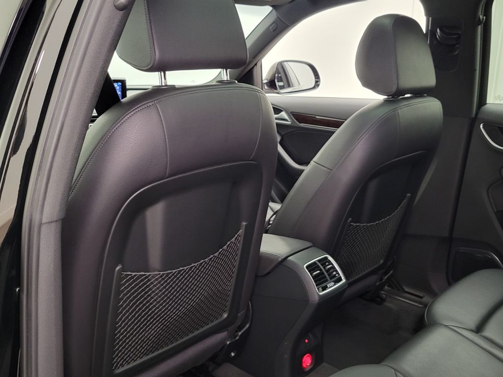 Thumbnail: 2016 Audi Q3 - 23