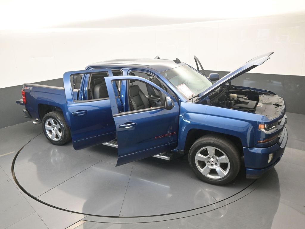 Used 2016 Deep Ocean Blue Metallic Chevrolet LT image 56