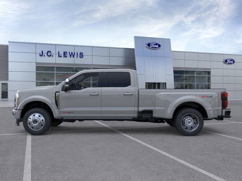 2025 Ford F-450 Super Duty Platinum