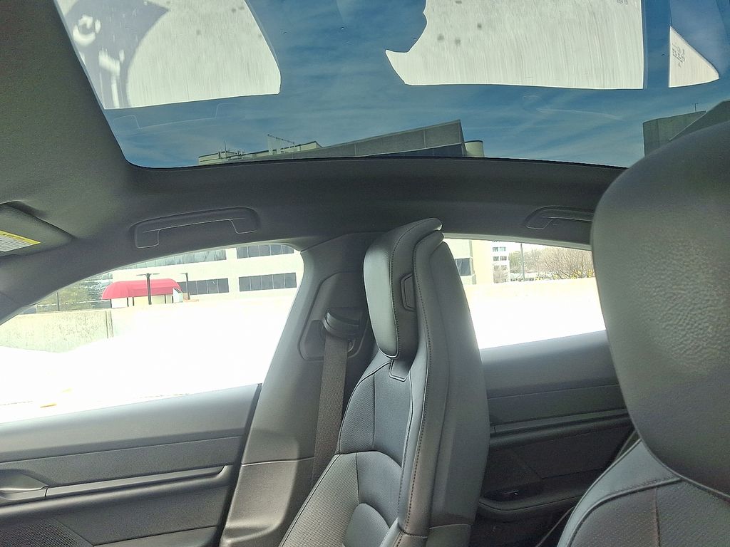 Thumbnail: 2024 Porsche Taycan - 15