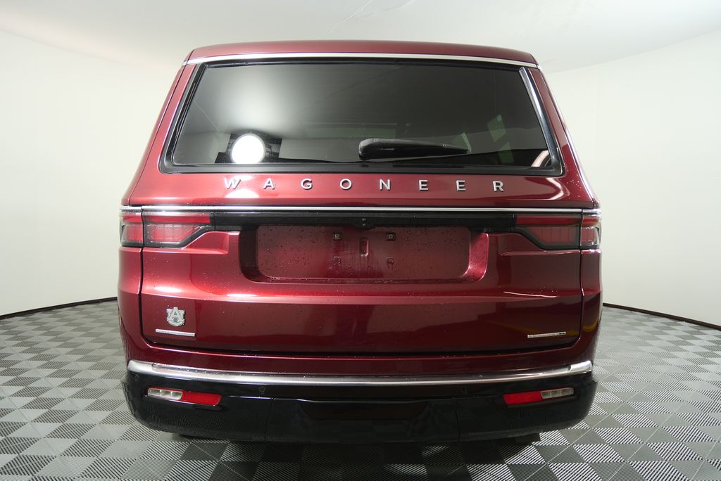 Thumbnail: 2022 Jeep Wagoneer - 4