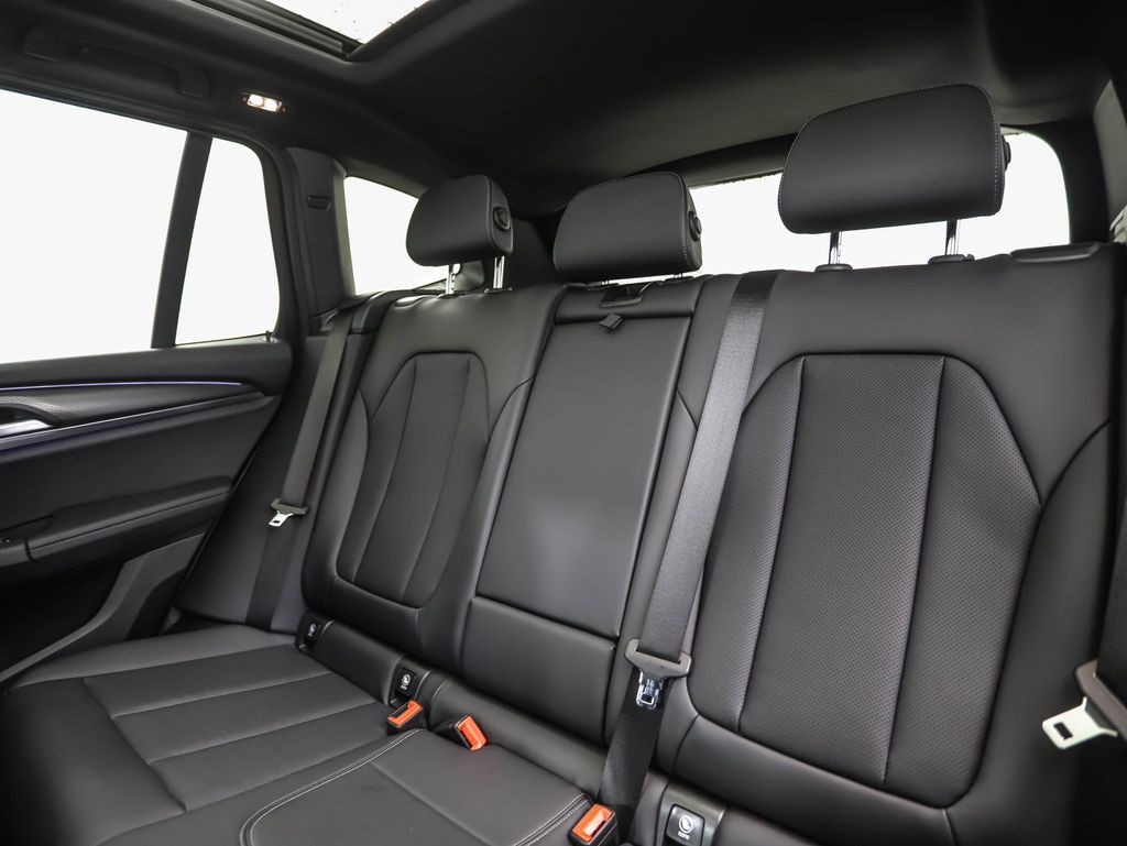 Thumbnail: 2022 BMW X3 - 23