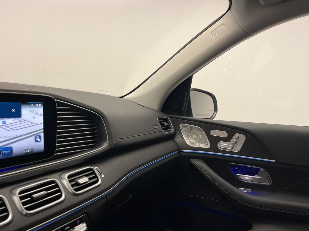 Thumbnail: 2026 Mercedes-Benz GLE - 22