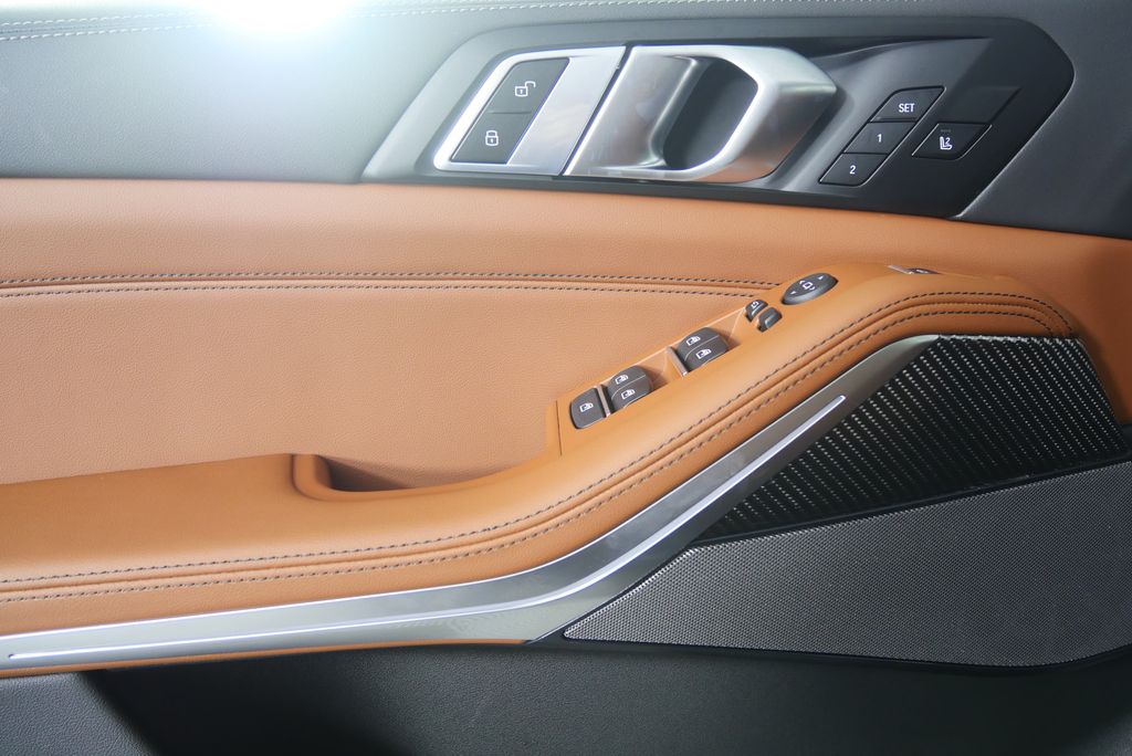 Thumbnail: 2026 BMW X5 - 8