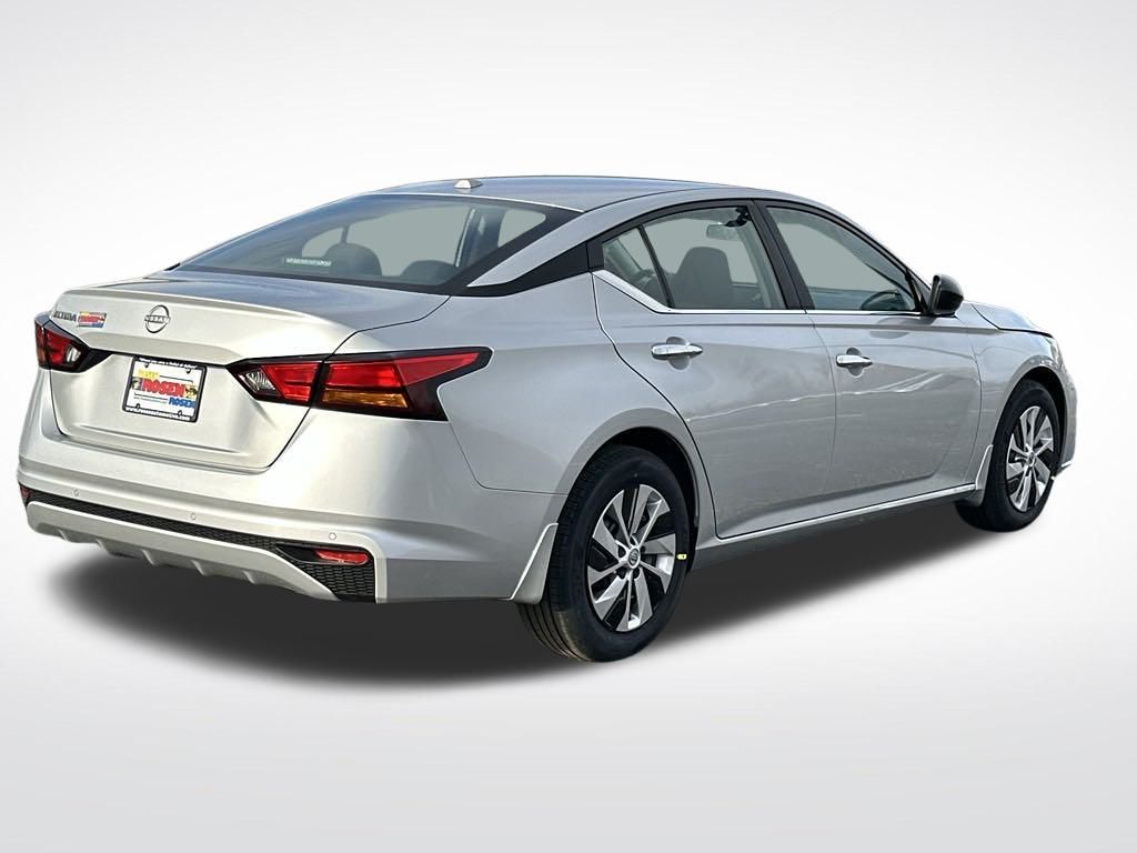 2025 Nissan Altima 2.5 S photo