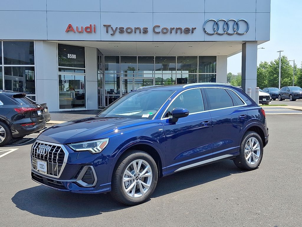 2025 Audi Q3  -
                  Vienna, VA