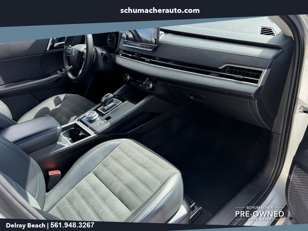used 2024 Mitsubishi Outlander car, priced at $23,598