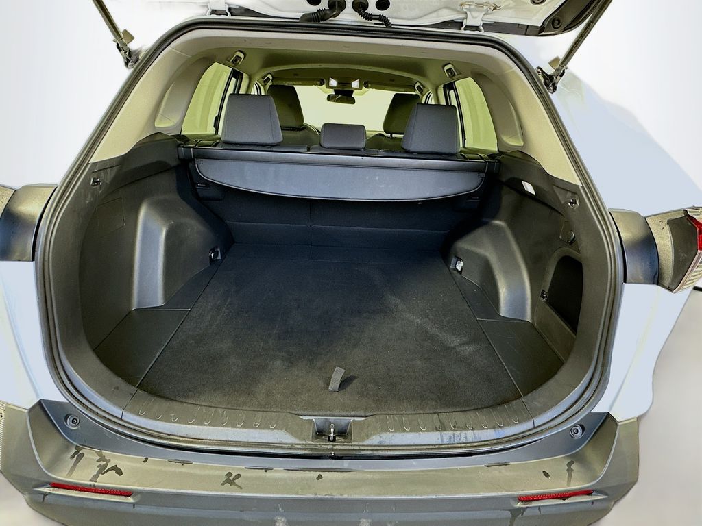 Thumbnail: 2025 Toyota RAV4 - 25