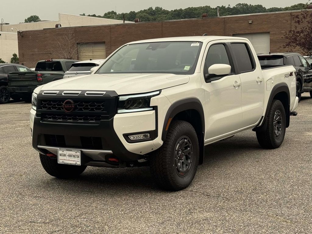 Glacier White 2026 Nissan Frontier Pickup Truck Four-Wheel Drive 9-Speed Automatic Overdrive