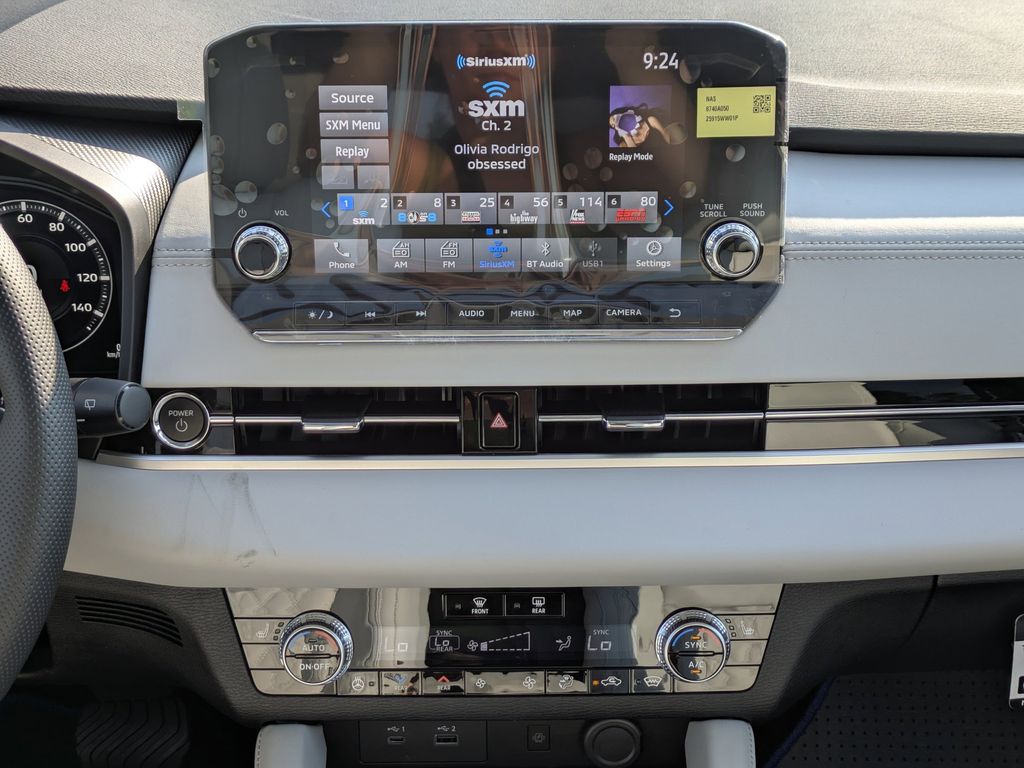 New 2025 Mitsubishi Outlander PHEV SUV