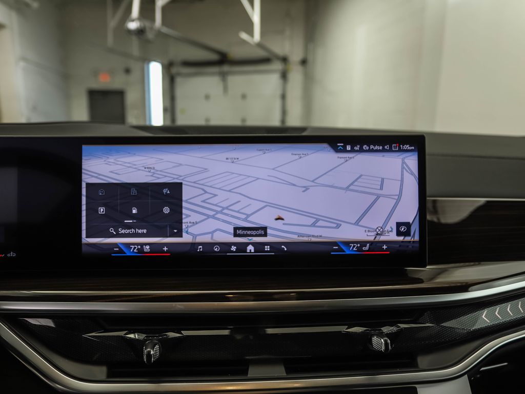 Thumbnail: 2026 BMW X5 - 17