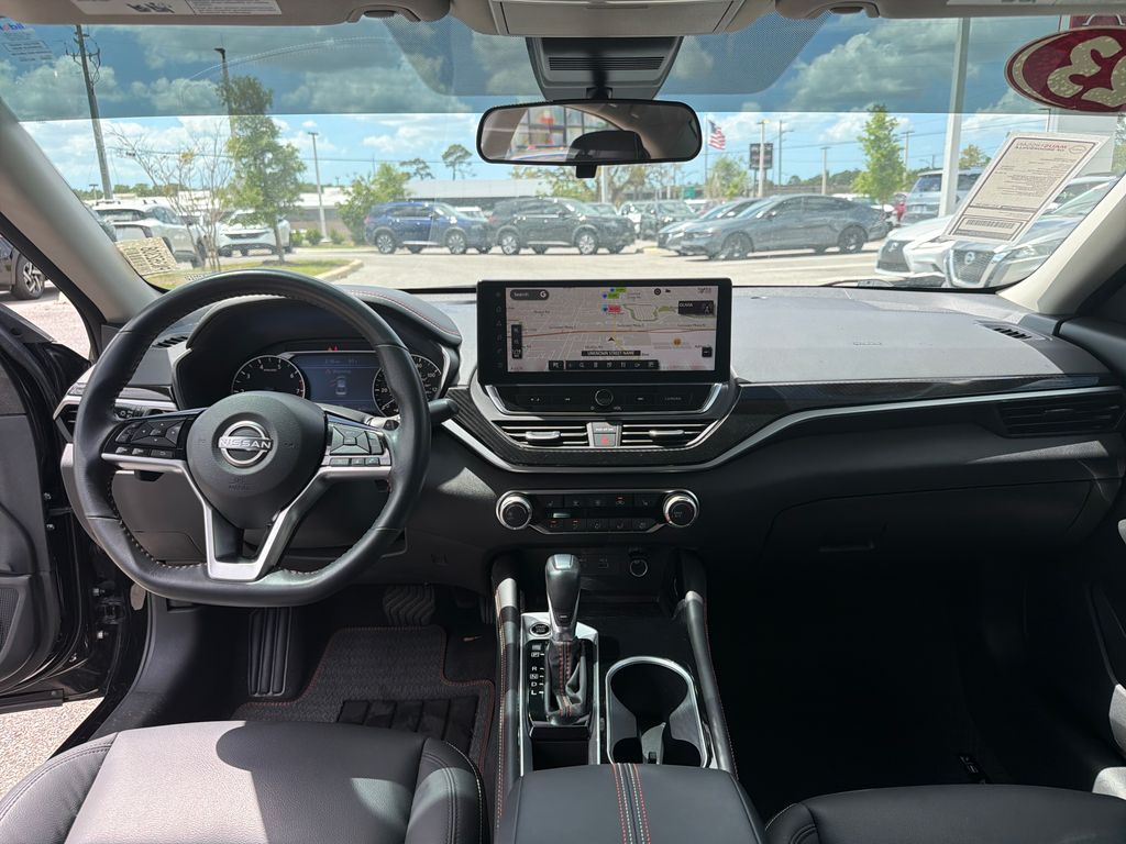 Used 2023 Nissan Altima 2.5 SR 4D Sedan