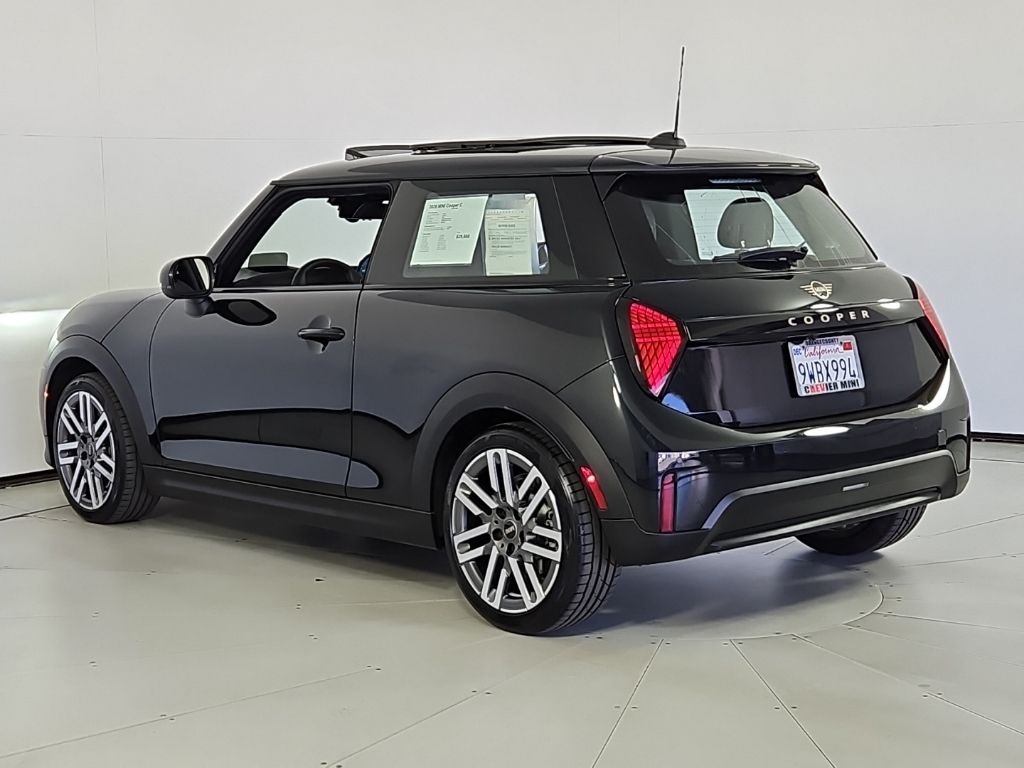 Thumbnail: 2026 MINI Cooper - 9