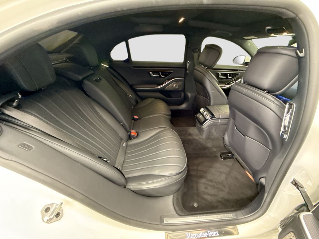 Thumbnail: 2023 Mercedes-Benz S-Class - 21