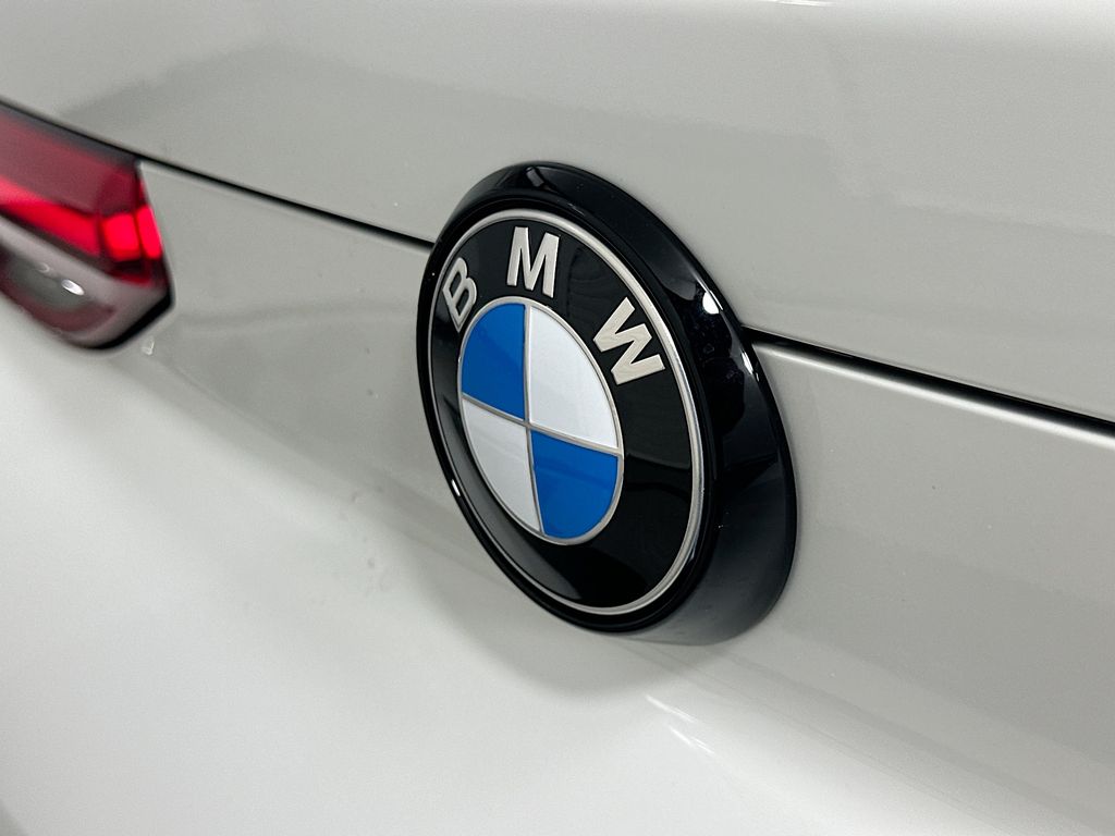 Thumbnail: 2026 BMW X6 - 22