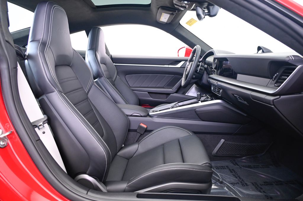 Thumbnail: 2024 Porsche 911 - 19