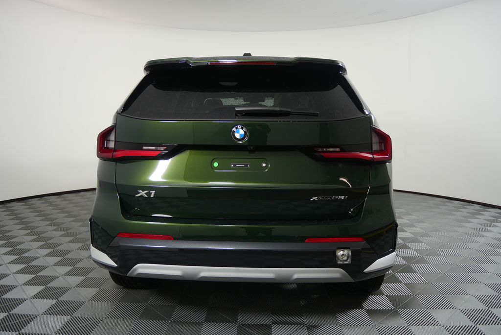 2025 BMW X1 xDrive28i 4
