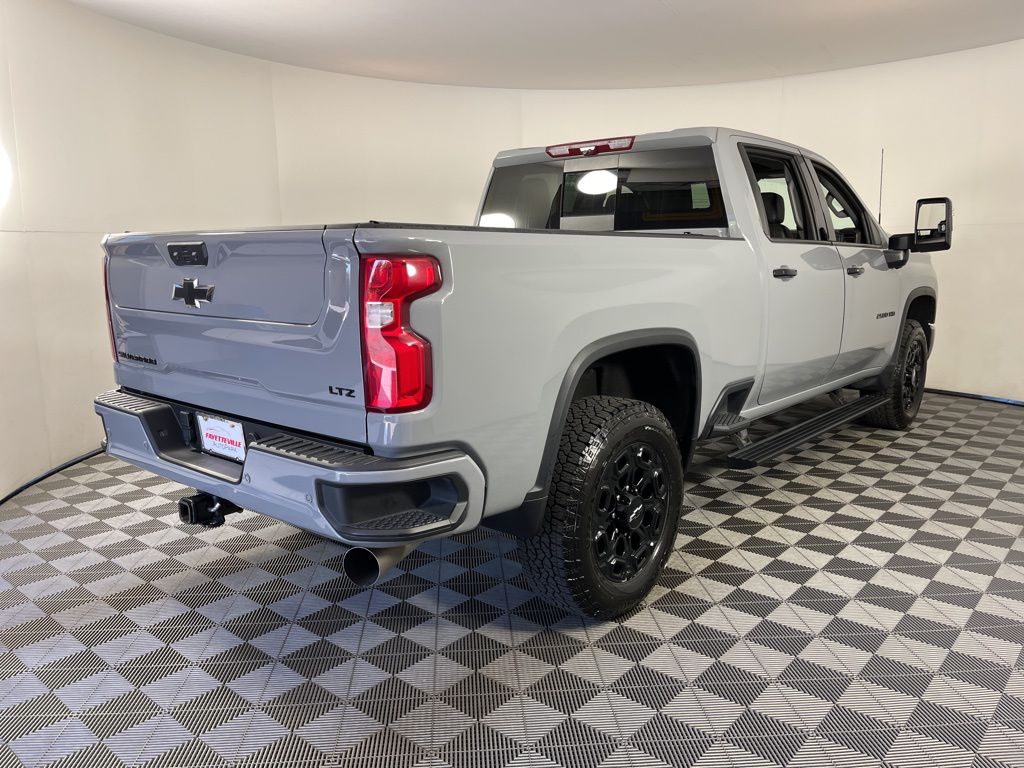 2024 Chevrolet Silverado 2500 LTZ 5