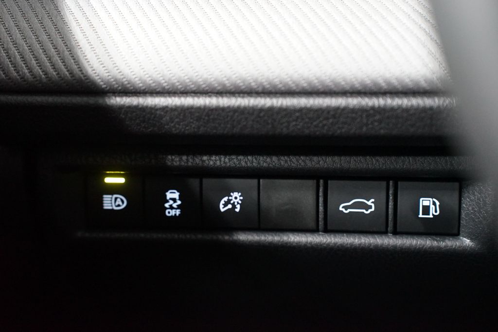 Thumbnail: 2026 Toyota Camry - 24