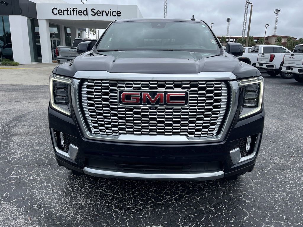 2023 GMC Yukon Denali 3