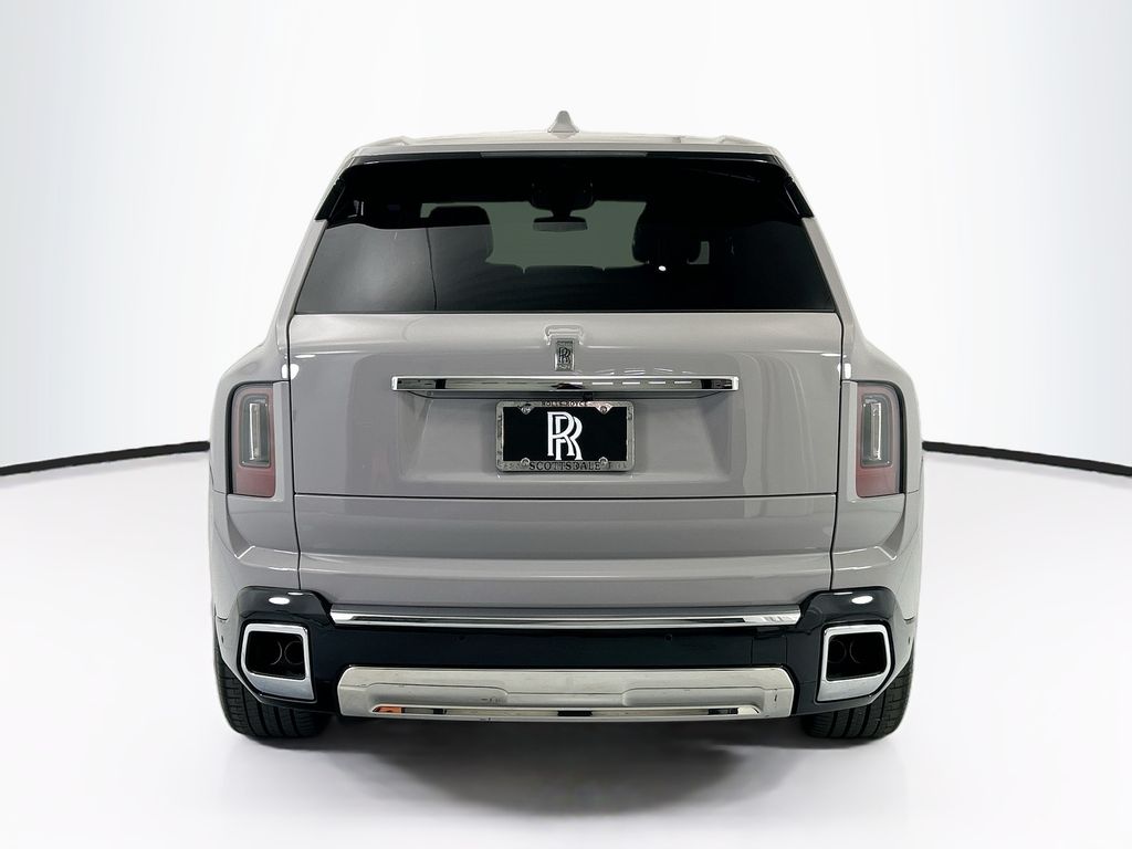 Thumbnail: 2027 Rolls-Royce Cullinan - 6