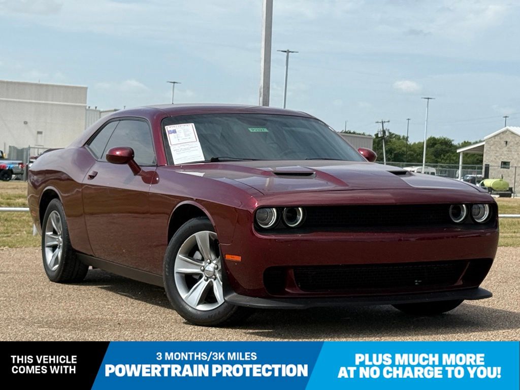 Octane Red Pearlcoat 2021 Dodge Challenger Coupe Rear-Wheel Drive 8-Speed Automatic
