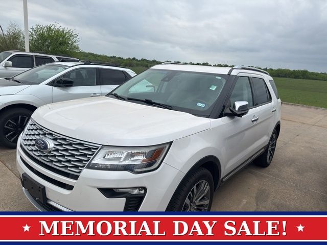 White Platinum Clearcoat Metallic 2018 Ford Explorer Platinum AWD SUV / Crossover All-Wheel Drive 6-Speed Automatic