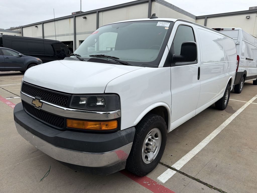 2020 Chevrolet Express Cargo 2500 Extended RWD
