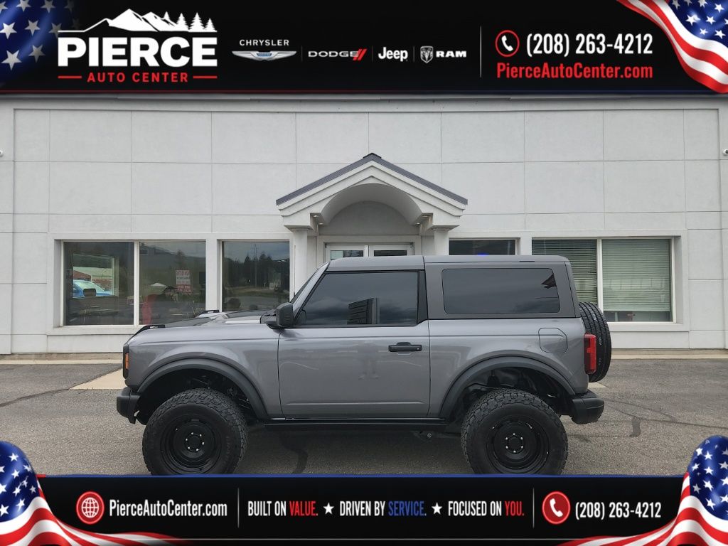 Carbonized Gray Metallic 2023 Ford Bronco SUV / Crossover Four-Wheel Drive Automatic