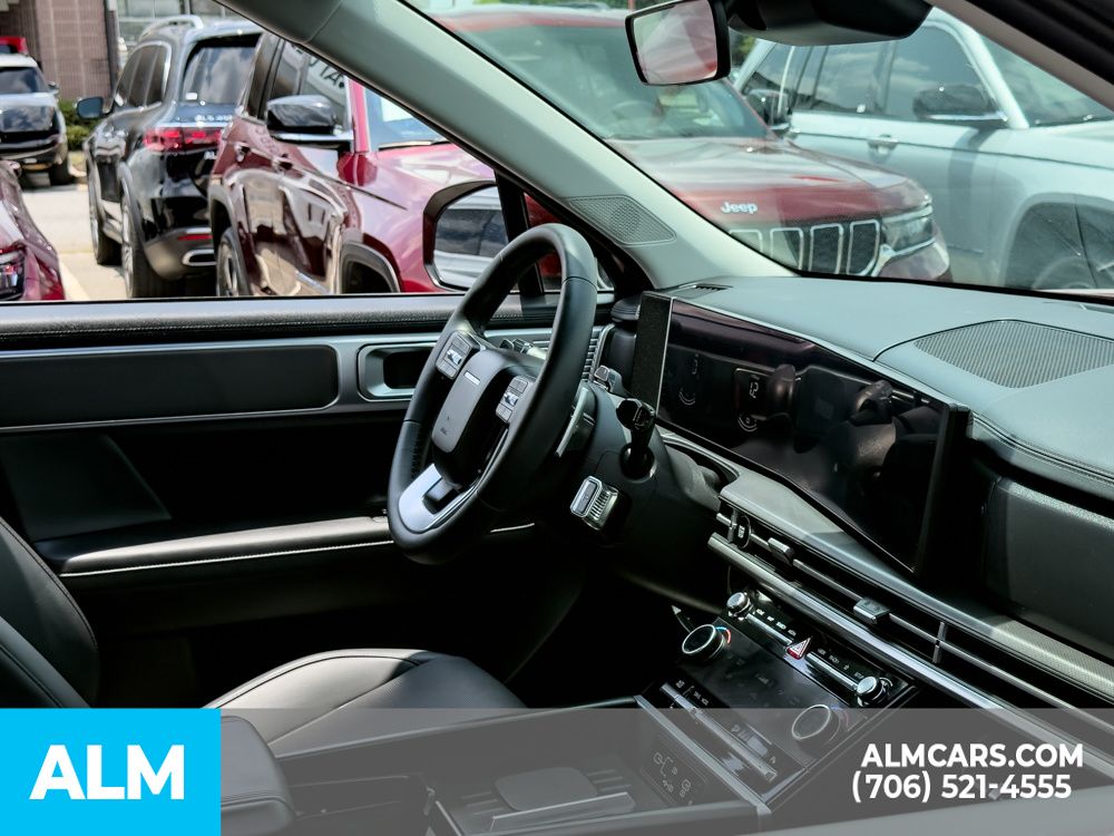 Used 2025 Red Hyundai SEL image 11