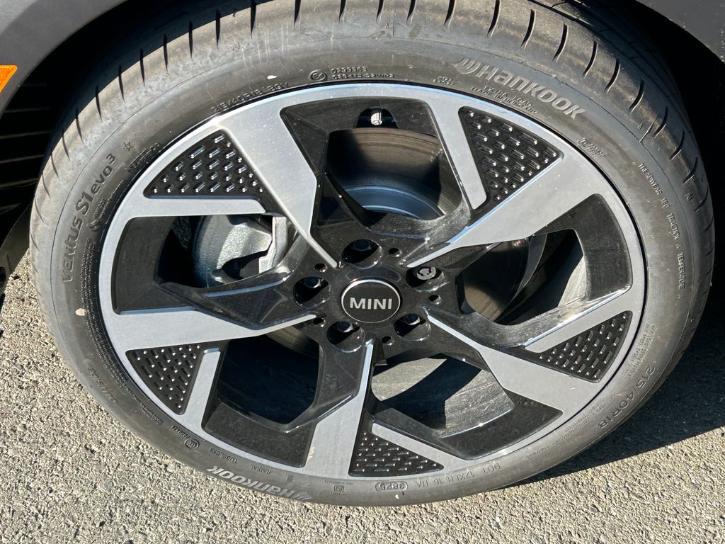 Thumbnail: 2026 MINI Cooper - 3