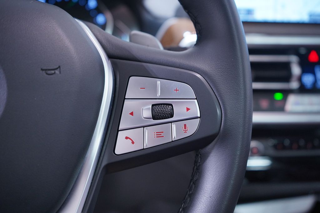 Thumbnail: 2022 BMW X3 - 21