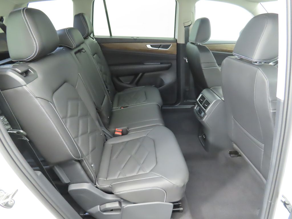 Thumbnail: 2026 Volkswagen Atlas - 22